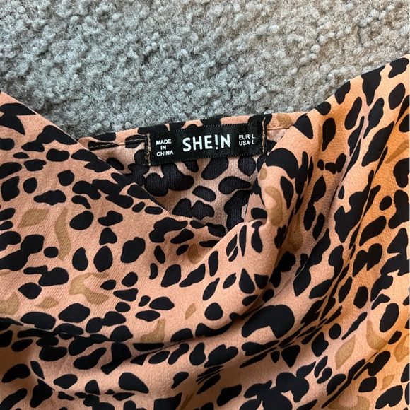 Shein Top - Picture 2 of 5